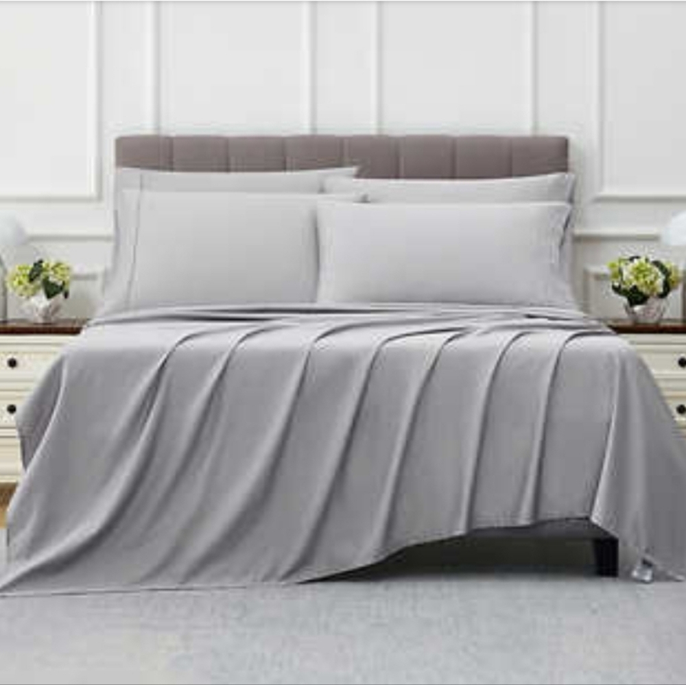 Kirkland Signature 680 Thread count 6pcs Sheet set